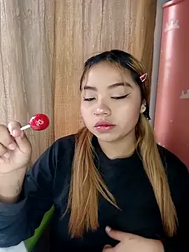 Snapshot of Emily__Hott chatting on March 18, 4:54 pm Emily Hott online show from March 18, 4:54 pm