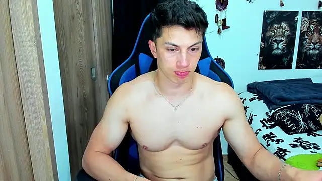 javiersexymann online show from February 17, 11:42 pm