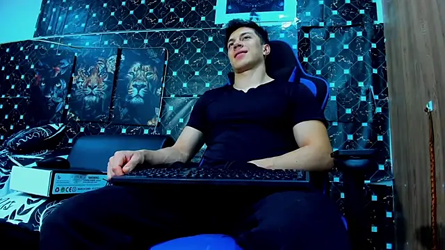 javiersexymann online show from October 13, 10:32 pm