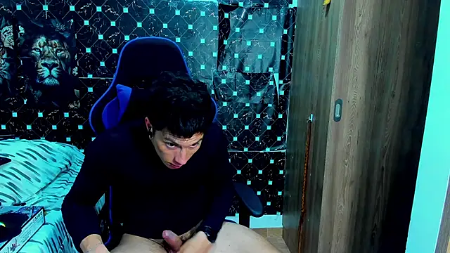 javiersexymann online show from January 8, 1:08 am