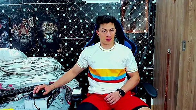 javiersexymann online show from February 25, 8:29 pm