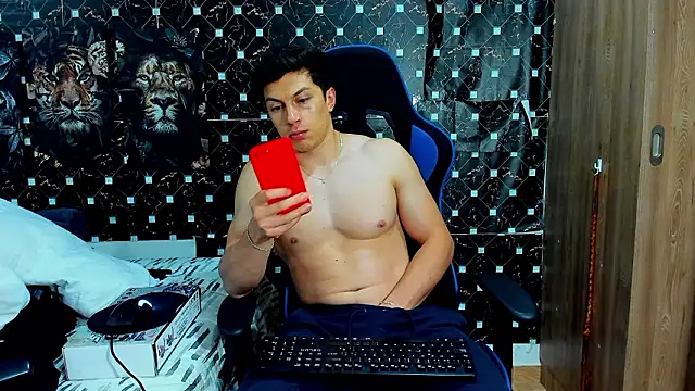 javiersexymann online show from March 20, 12:26 am