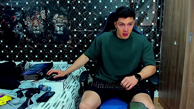 javiersexymann online show from April 10, 9:08 pm