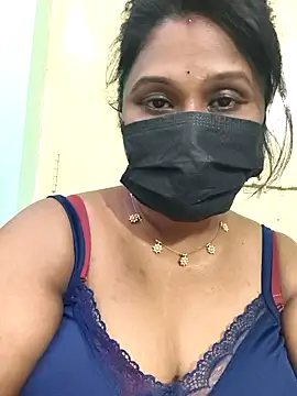 Snapshot of chaitara-reddy chatting on April 29, 5:17 pm chaitara-reddy online show from April 29, 5:17 pm