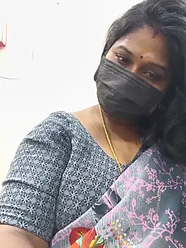 Snapshot of chaitara-reddy chatting on May 16, 6:54 am chaitara-reddy online show from May 16, 6:54 am