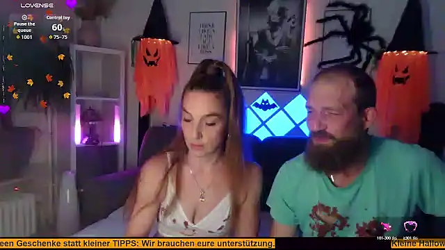 XBellaXundXUweX online show from October 22, 7:02 pm