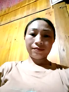 lucybaby00 online show from March 31, 11:21 am