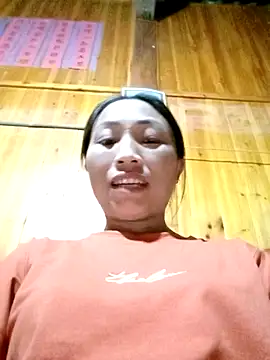 Snapshot of lucybaby00 chatting on April 17, 12:08 pm lucybaby00 online show from April 17, 12:08 pm