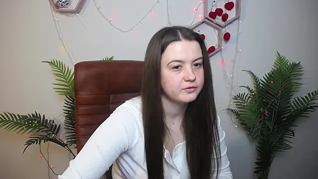 MavkaCute online show from April 17, 6:22 pm