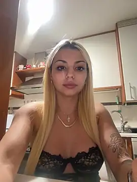 NoeliaGarcia17 online show from September 27, 10:15 pm