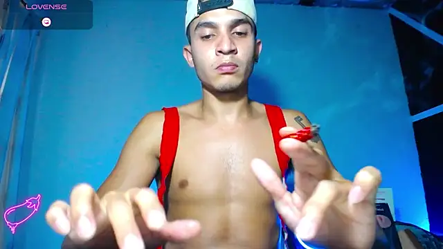 Angel latinboy online show from February 4, 9:10 pm