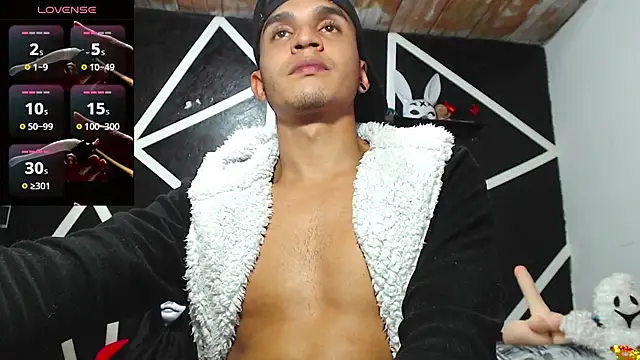 Angel latinboy online show from October 24, 5:20 pm