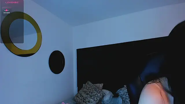 SaraWagner  online show from October 12, 1:37 am