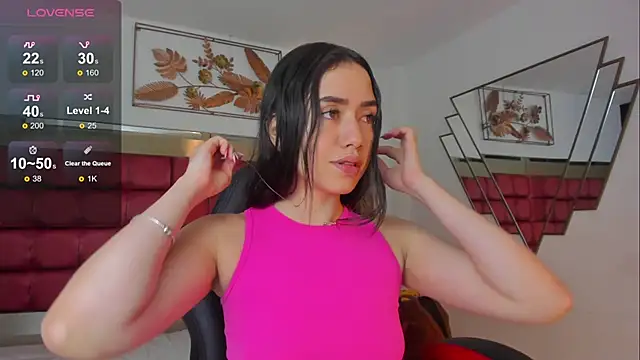 SaraWagner  online show from December 18, 12:06 am