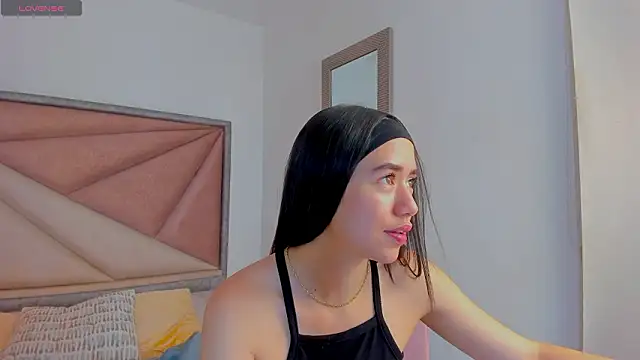 SaraWagner  online show from March 3, 12:17 am