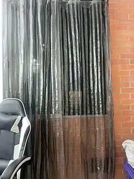 SaraWagner  online show from April 6, 2:31 am