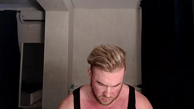 Snapshot of ThorHemsworthRU chatting on February 17, 2:59 pm ThorHemsworthRU online show from February 17, 2:59 pm