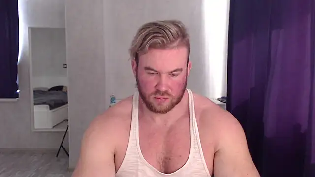 Snapshot of ThorHemsworthRU chatting on March 2, 7:43 am ThorHemsworthRU online show from March 2, 7:43 am