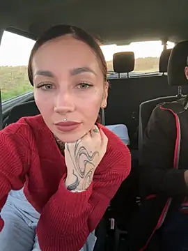 Snapshot of MilotheSwitch chatting on October 12, 5:23 pm MilotheSwitch online show from October 12, 5:23 pm