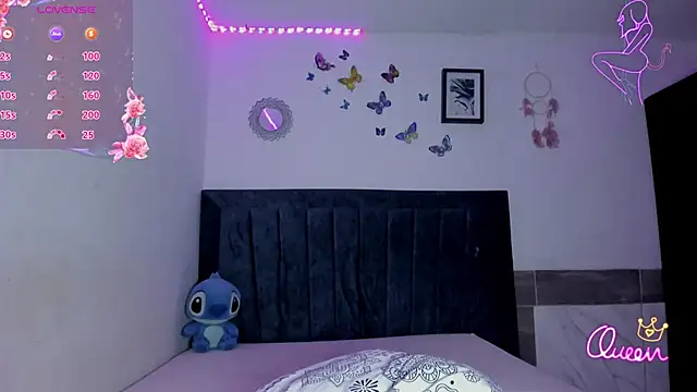 emmie bunny online show from June 14, 2:24 am