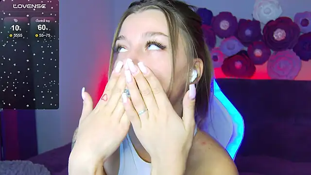 LindaBrilliant online show from September 27, 1:32 am