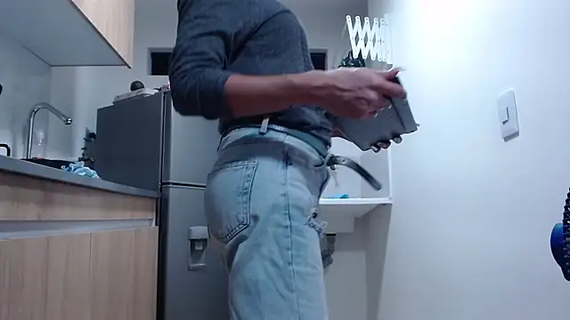 AllysonStonne online show from November 29, 2:03 am