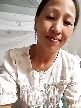 cute love00 online show from October 31, 9:27 pm