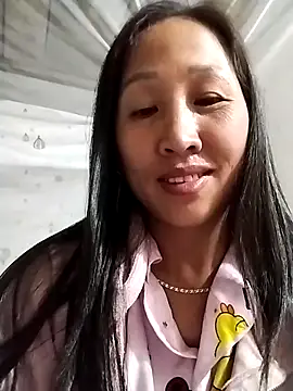 cute love00 online show from February 8, 11:57 am