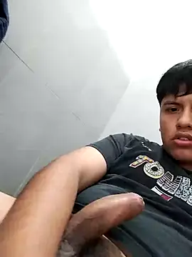 Snapshot of Davidhdz1988Jj chatting on September 16, 7:26 pm Davidhdz1988Jj online show from September 16, 7:26 pm