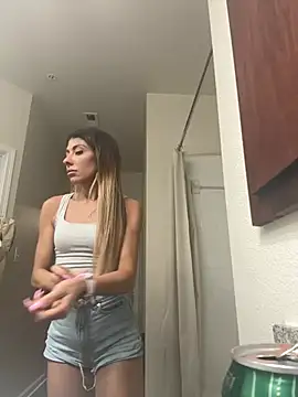 bbgurlnickii online show from January 16, 3:43 am