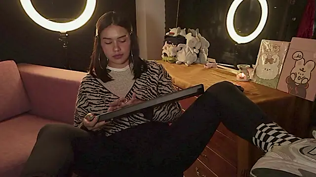 gigifontaine   online show from September 29, 10:36 pm