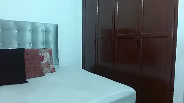 DaiishaWolf online show from September 10, 7:03 pm