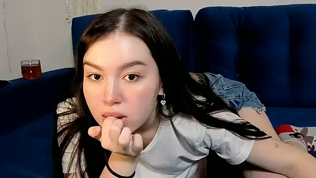 Snapshot of LexeeLuv chatting on October 16, 2:23 am LexeeLuv online show from October 16, 2:23 am