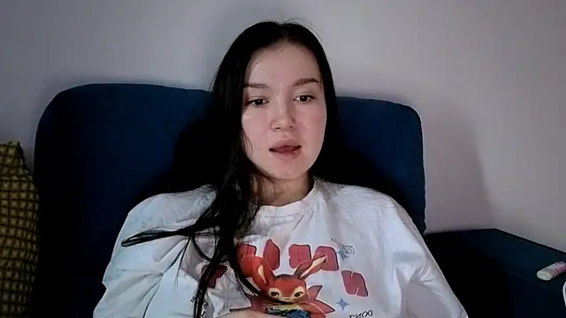 Snapshot of LexeeLuv chatting on October 17, 3:42 am LexeeLuv online show from October 17, 3:42 am