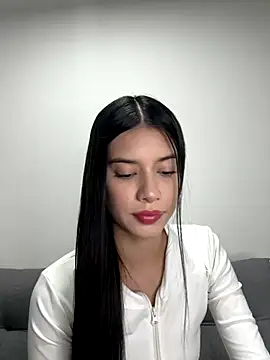 Snapshot of giasteele chatting on September 9, 2:00 am giasteele online show from September 9, 2:00 am