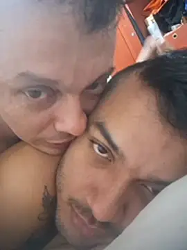 Snapshot of JuceAn14 chatting on November 19, 5:07 am JuceAn14 online show from November 19, 5:07 am