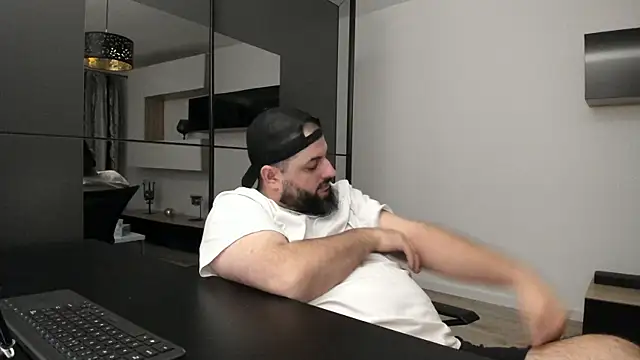 DravenPeak online show from October 28, 11:29 pm