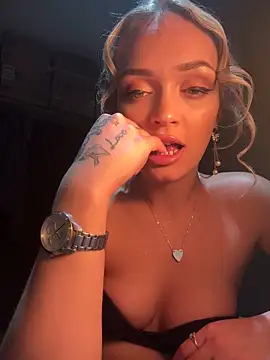 lollylicious22 online show from September 24, 11:52 pm