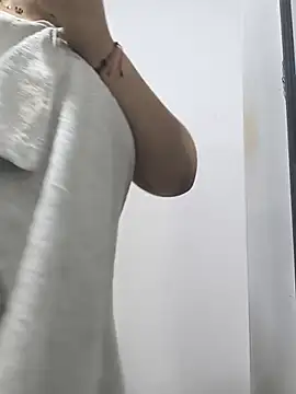 butterfly777  online show from September 19, 10:27 am