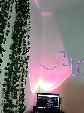 butterfly777  online show from February 16, 8:05 pm