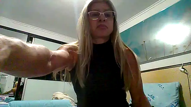 Mirianzapata 1 online show from November 28, 10:45 pm