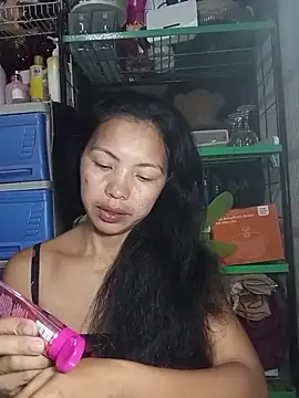 oceanlover23 online show from November 15, 9:43 pm