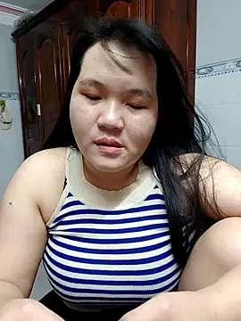  Babyrose  online show from April 4, 4:59 pm