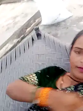 Snapshot of Mohini-xx chatting on September 14, 12:48 pm Mohini-xx online show from September 14, 12:48 pm