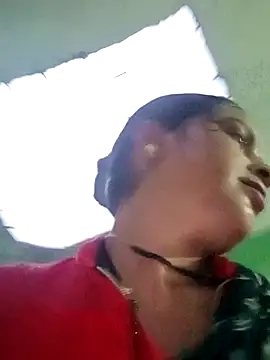 Snapshot of Mohini-xx chatting on October 5, 12:31 am Mohini-xx online show from October 5, 12:31 am