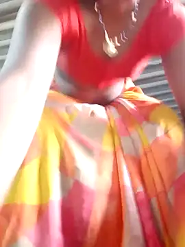 Snapshot of Mohini-xx chatting on October 21, 11:00 am Mohini-xx online show from October 21, 11:00 am