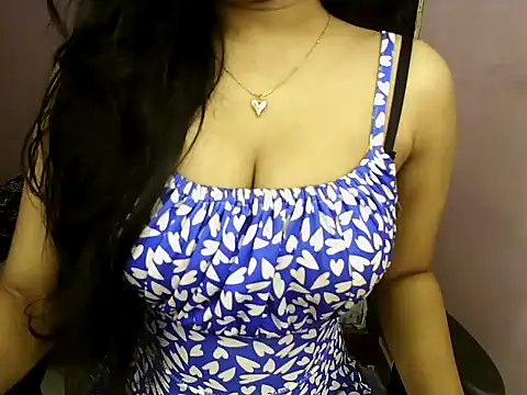 Snapshot of Brownie_baby chatting on December 15, 10:19 am Brownie baby online show from December 15, 10:19 am