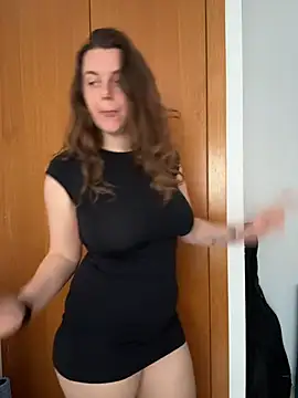 TenderLaGlamor online show from March 5, 10:33 am