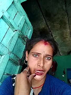Snapshot of Arti13A chatting on May 15, 11:12 pm Arti13A online show from May 15, 11:12 pm