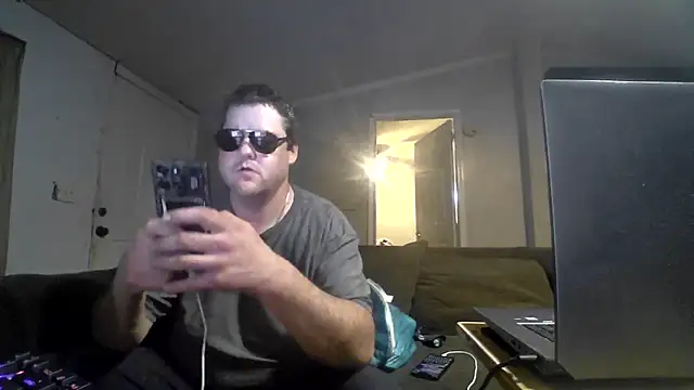 Snapshot of StoneballJacksonWoR chatting on May 31, 10:00 am StoneballJacksonWoR online show from May 31, 10:00 am